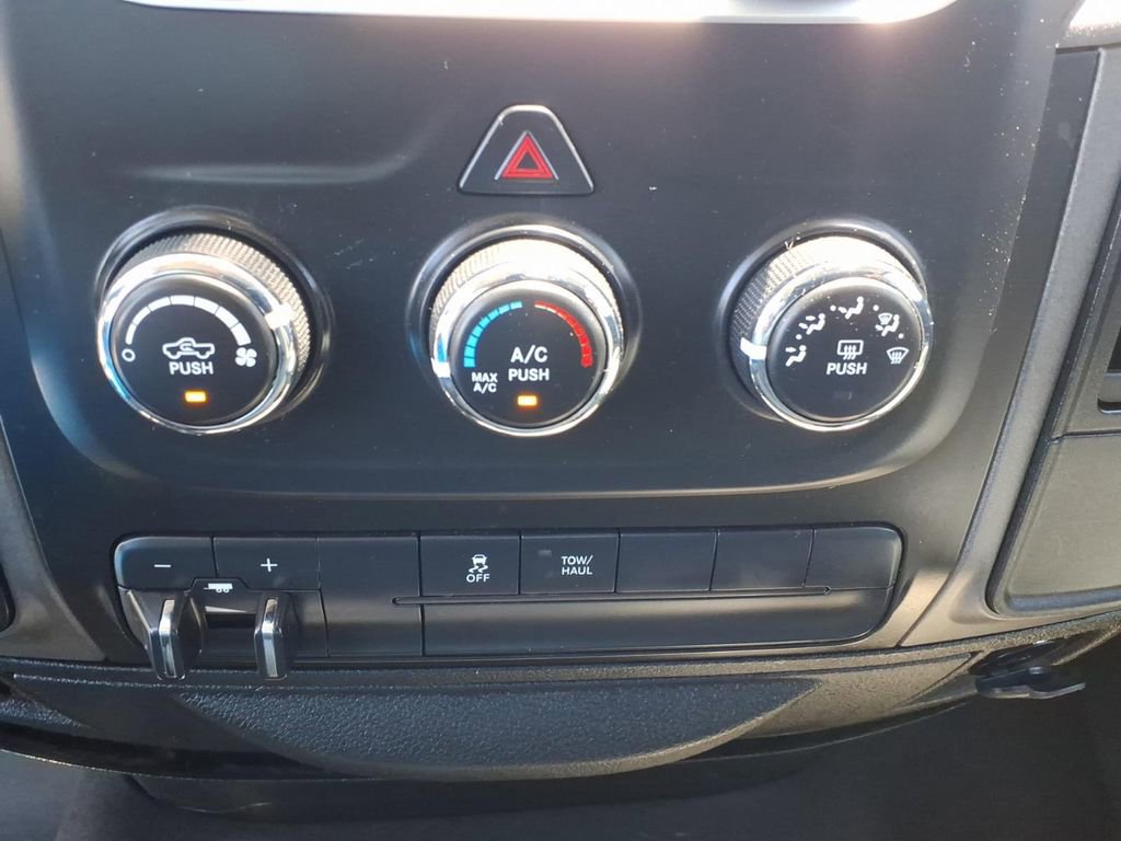 Used 2019 RAM 1500 Express w/ Express Value Package AWD/4WD image 8