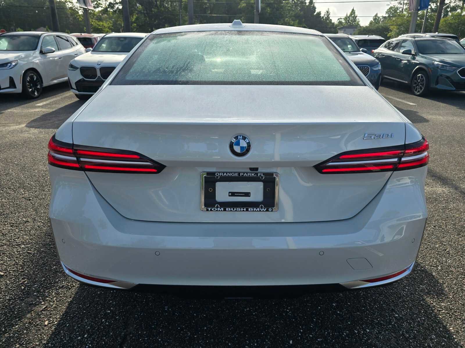 New 2025 BMW 530i w/ Premium Package image 3