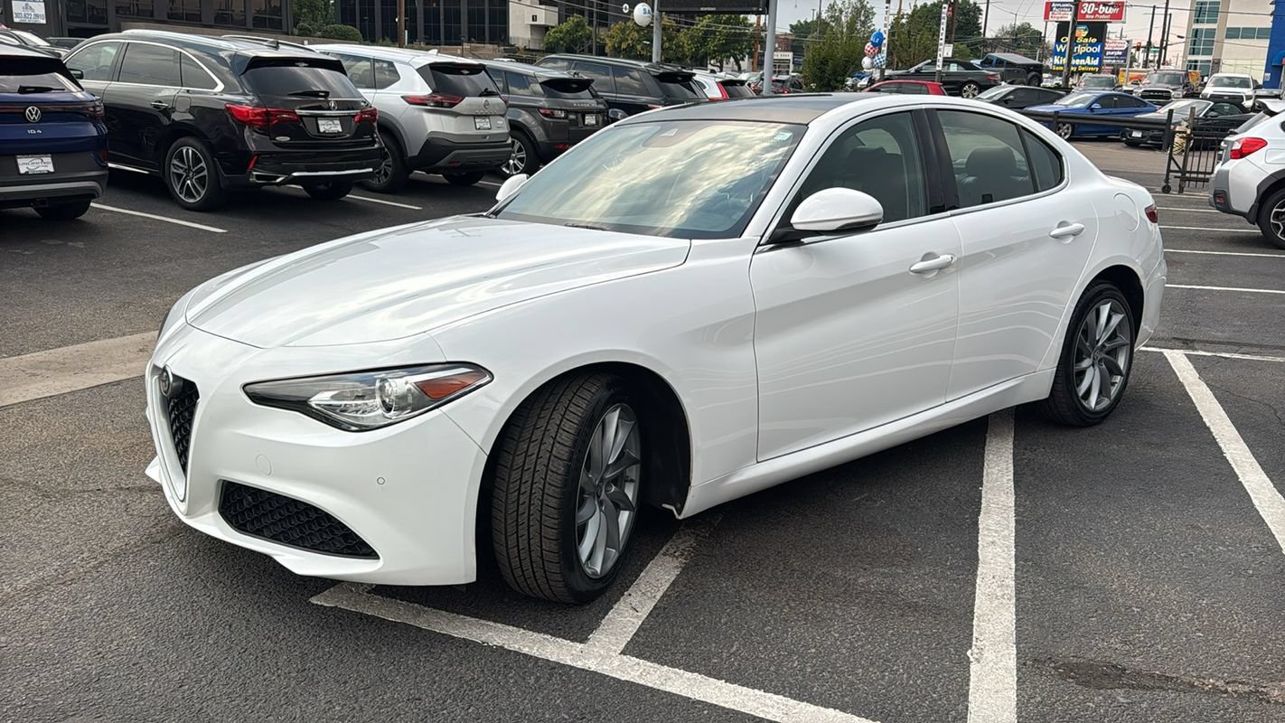 Used 2018 Alfa Romeo Giulia AWD image 7