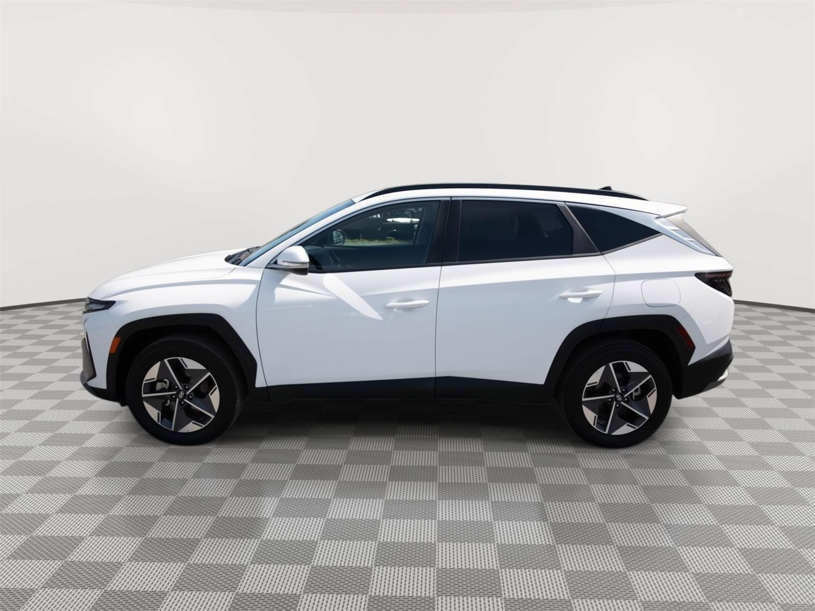 Used 2025 Hyundai Tucson SEL AWD/4WD image 2