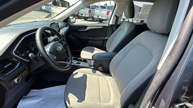 Certified 2022 Ford Escape SE w/ SE Sport Appearance Package FWD image 17