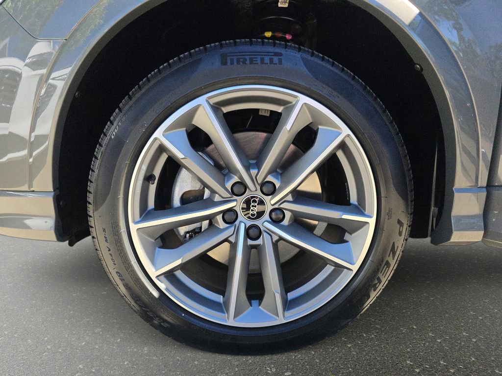 Certified 2025 Audi Q3 2.0T Premium w/ Convenience Package image 33