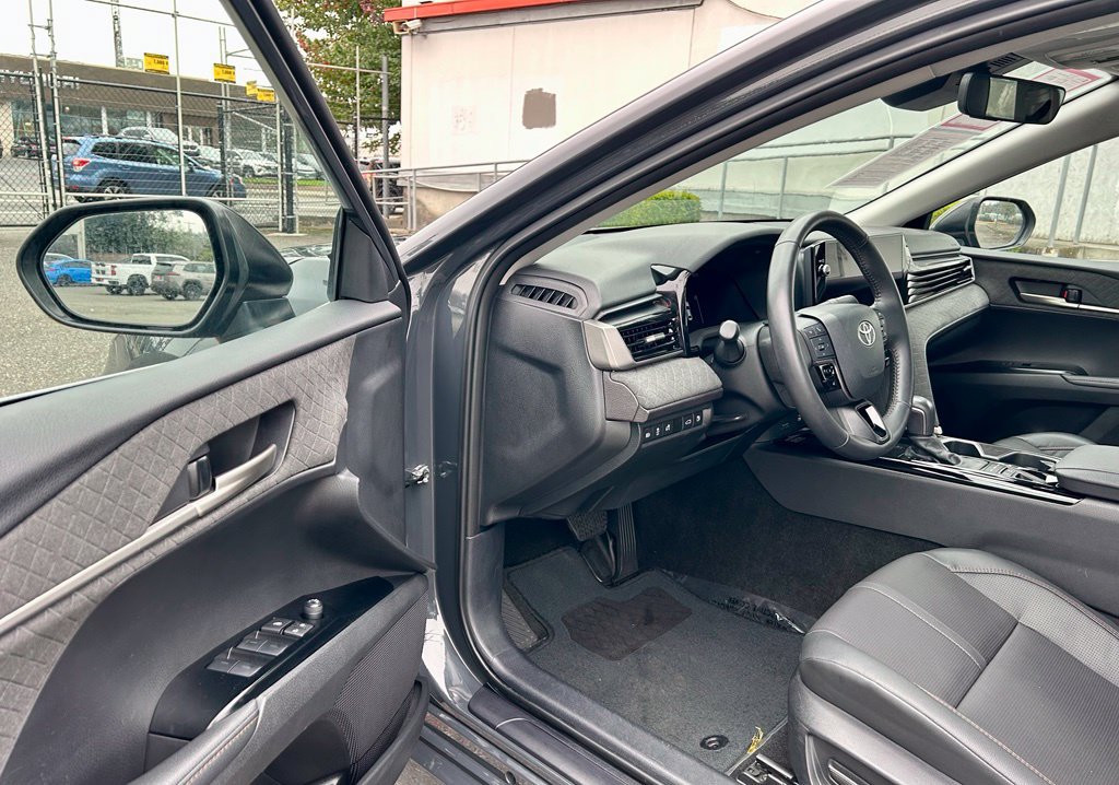 Certified 2025 Toyota Camry XLE FWD image 9