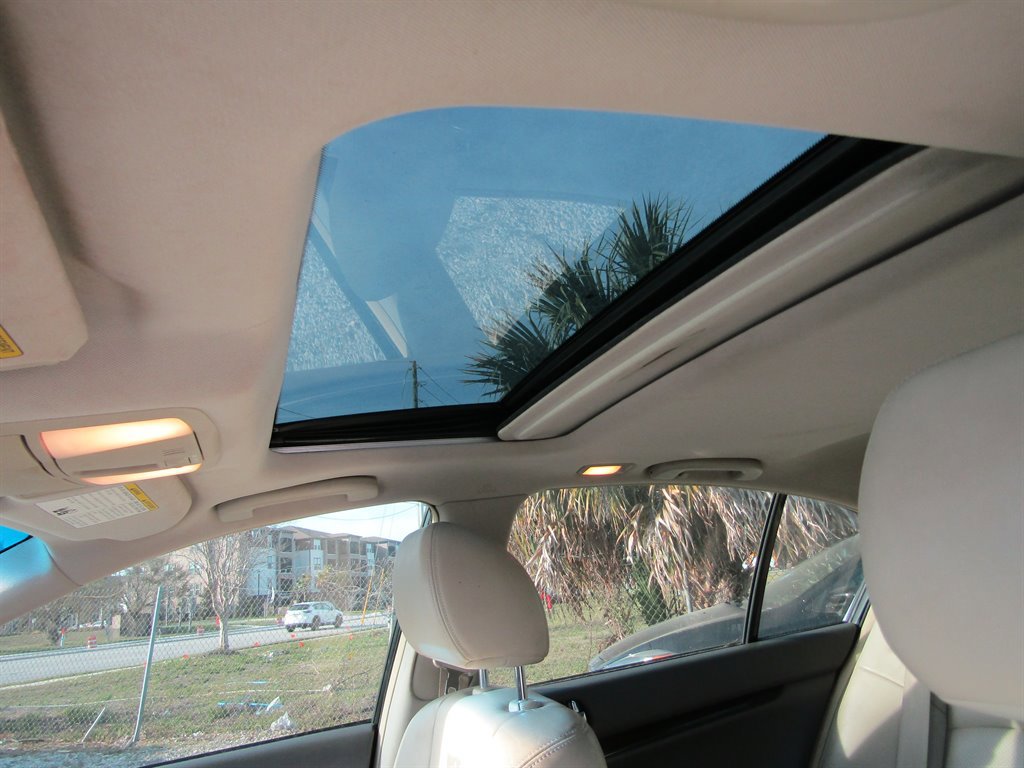 Used 2011 INFINITI G37 Journey w/ Premium Pkg RWD image 11