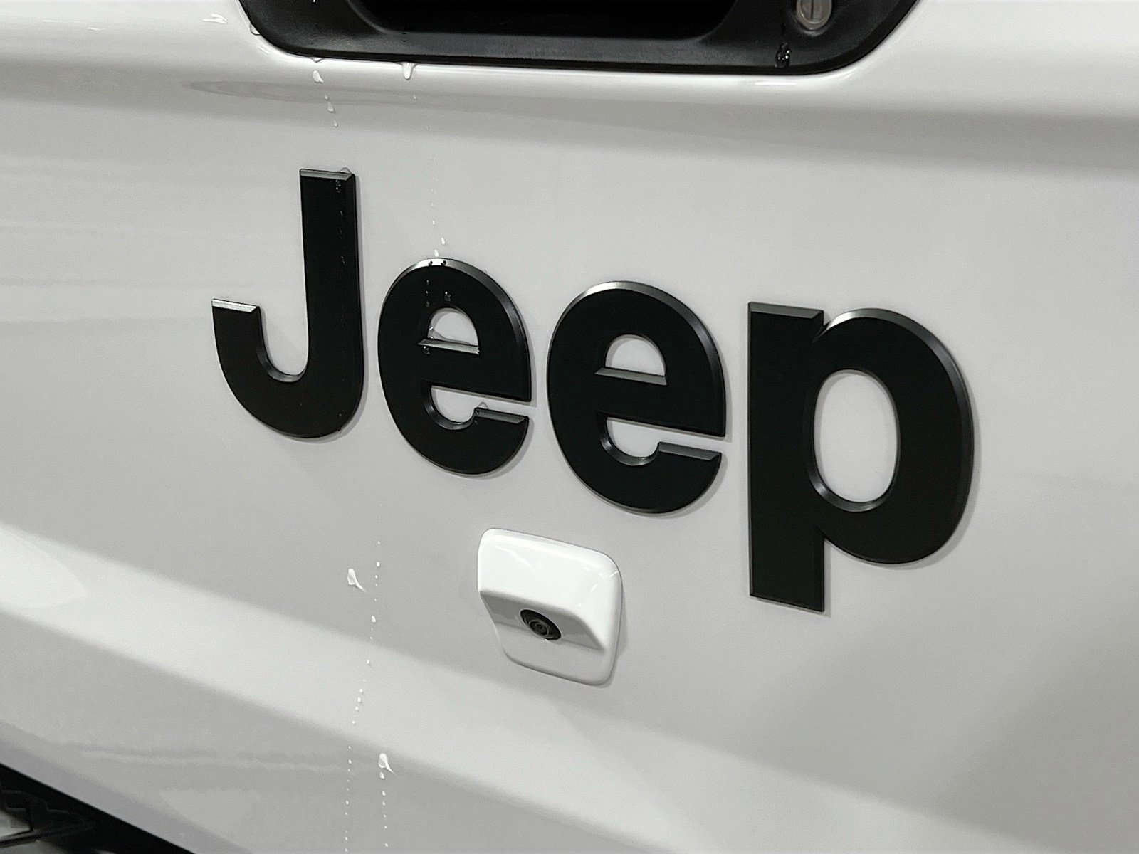 New 2026 Jeep Gladiator Willys AWD/4WD image 32