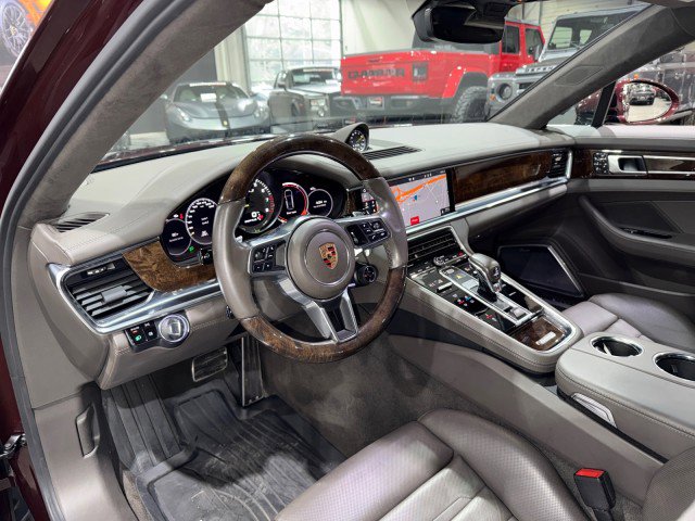 Used 2018 Porsche Panamera Turbo S image 46