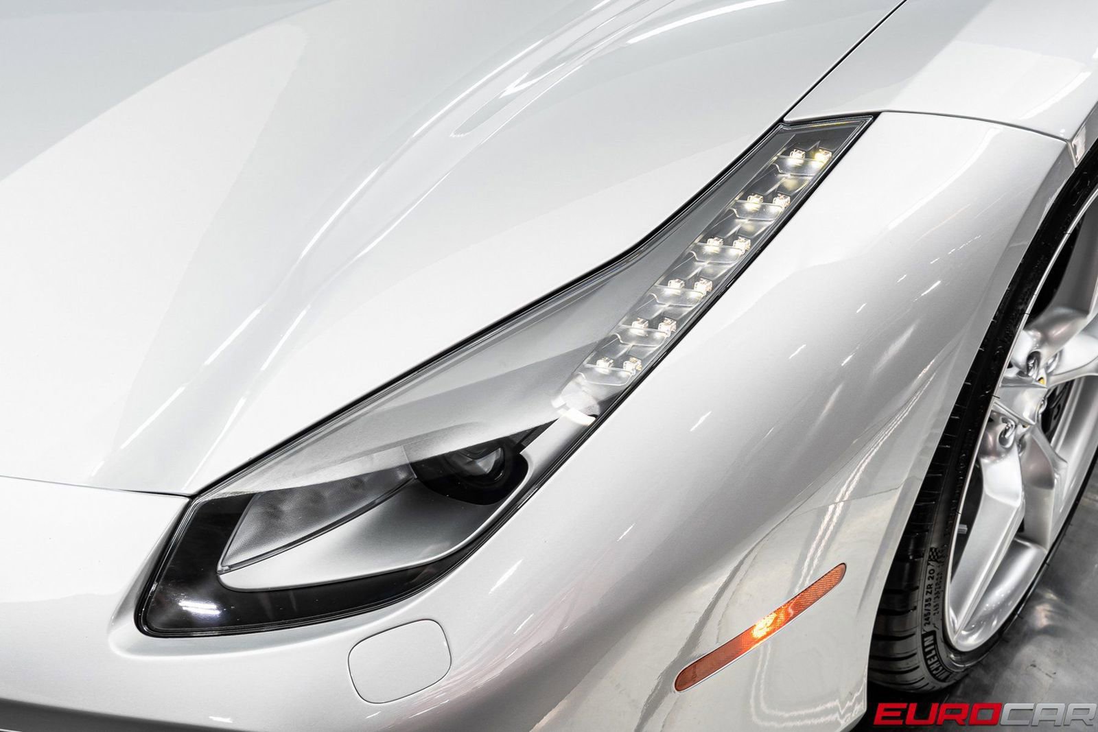 Used 2016 Ferrari 488 GTB image 13