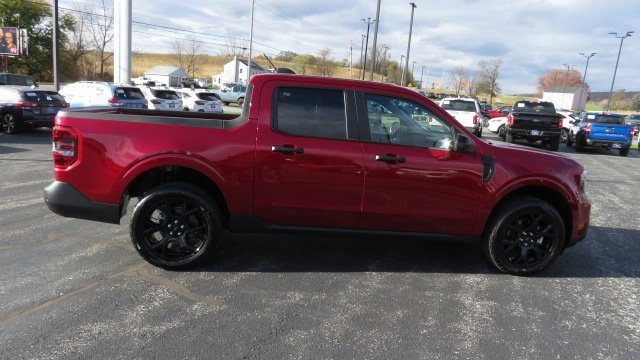 Used 2025 Ford Maverick XLT w/ Equipment Group 301A image 9