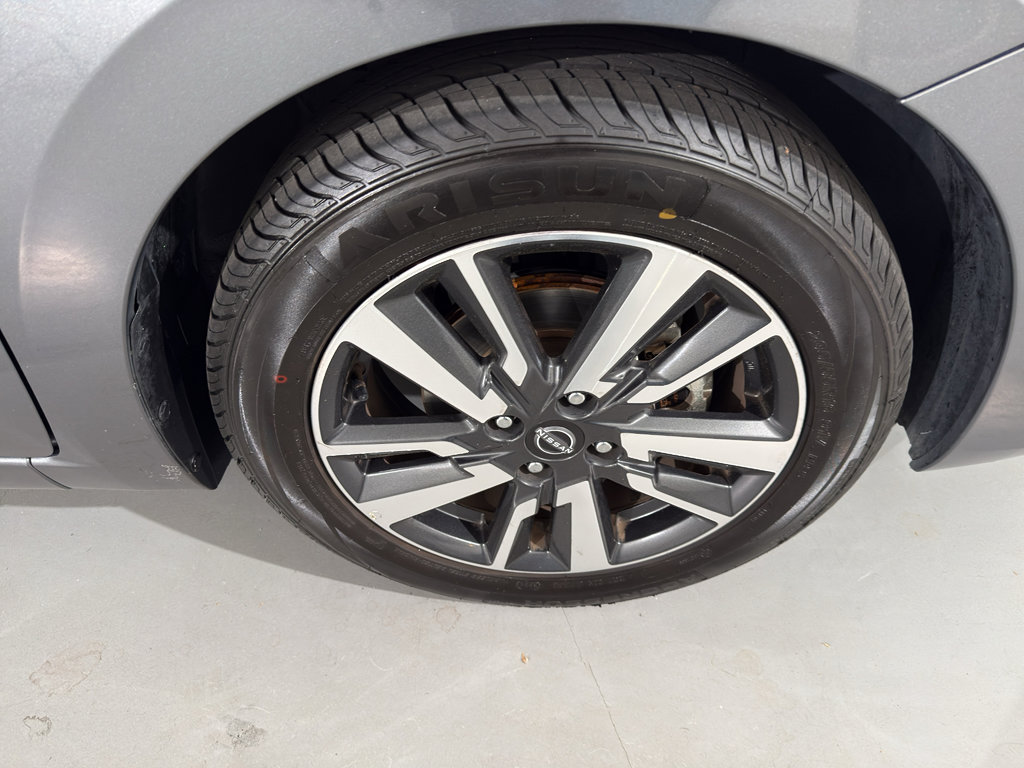 Used 2024 Nissan Versa SV image 14