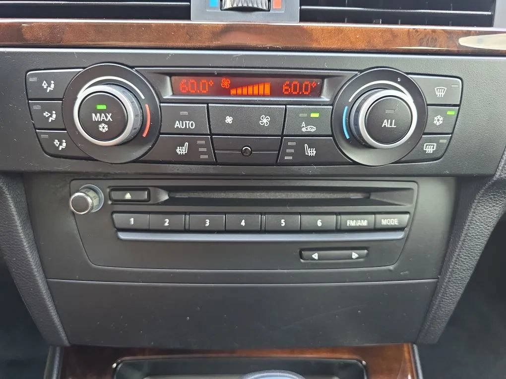 Used 2011 BMW 328i Sedan RWD image 27