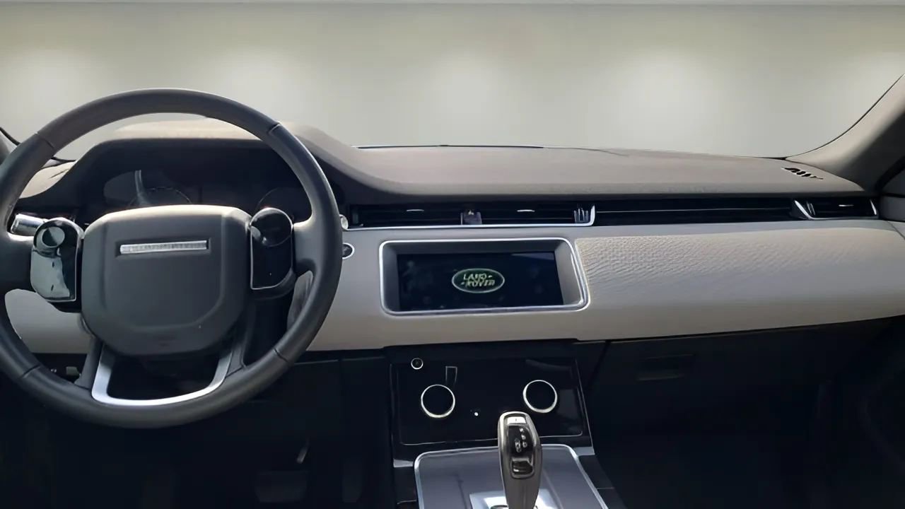 Used 2020 Land Rover Range Rover Evoque S image 19