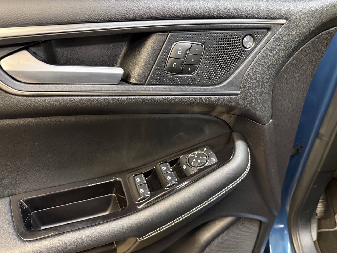 Used 2020 Ford Edge ST w/ Equipment Group 401A image 19