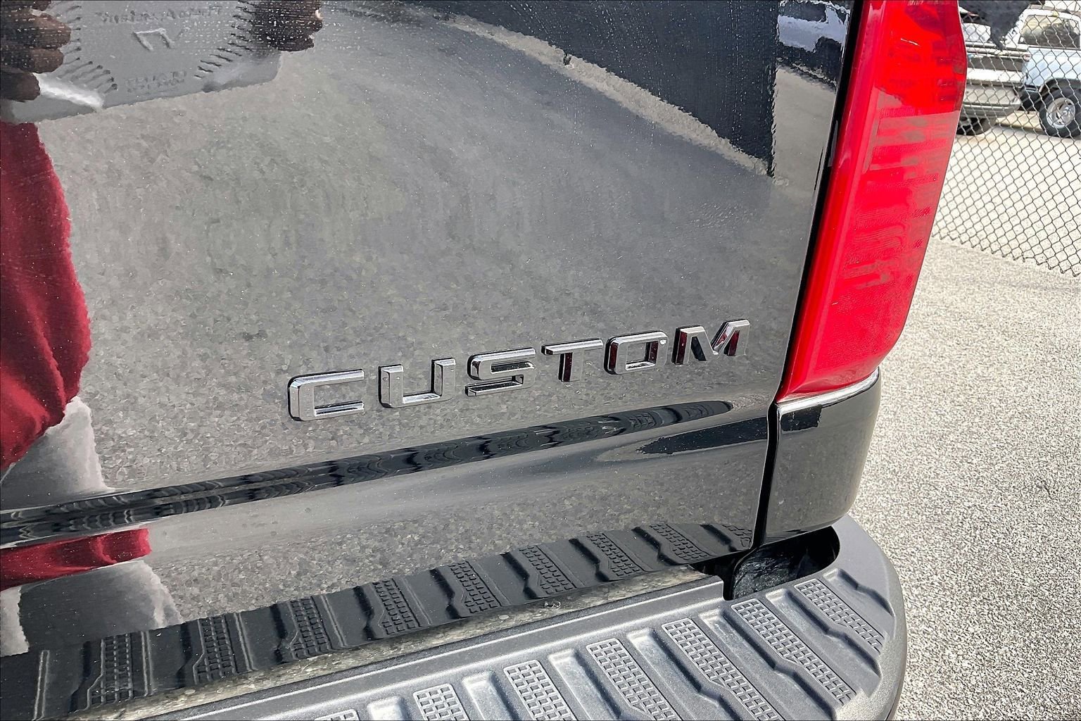 Used 2026 Chevrolet Silverado 2500 Custom w/ Custom Value Package image 25