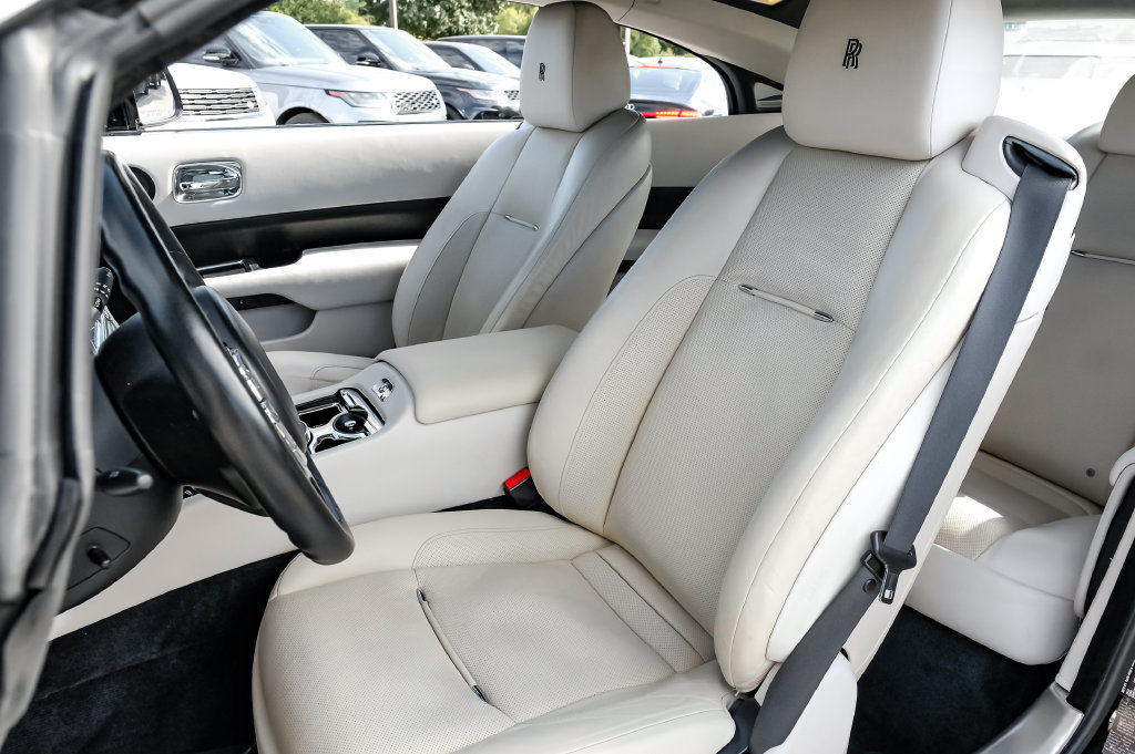 Used 2014 Rolls-Royce Wraith RWD image 27
