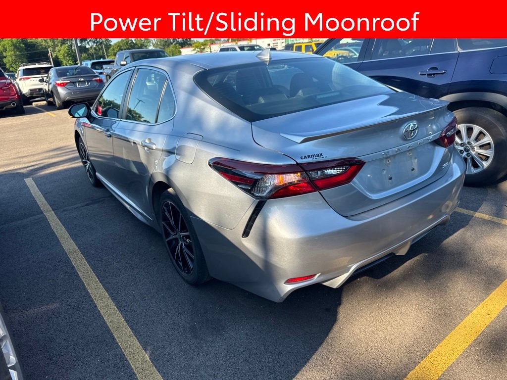 Used 2021 Toyota Camry SE FWD image 4