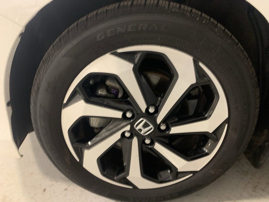Used 2016 Honda Accord EX image 11
