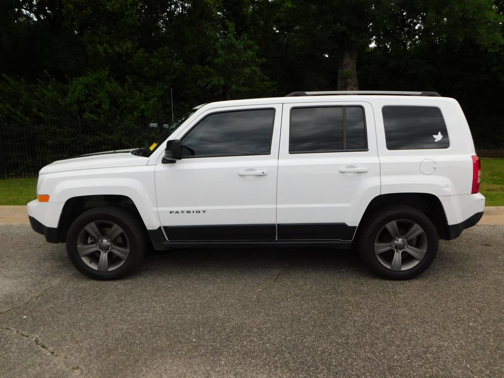 Used 2016 Jeep Patriot Sport w/ Power Value Group FWD image 2