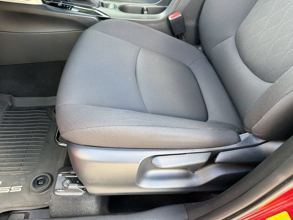 Used 2023 Toyota Corolla Cross LE FWD image 20