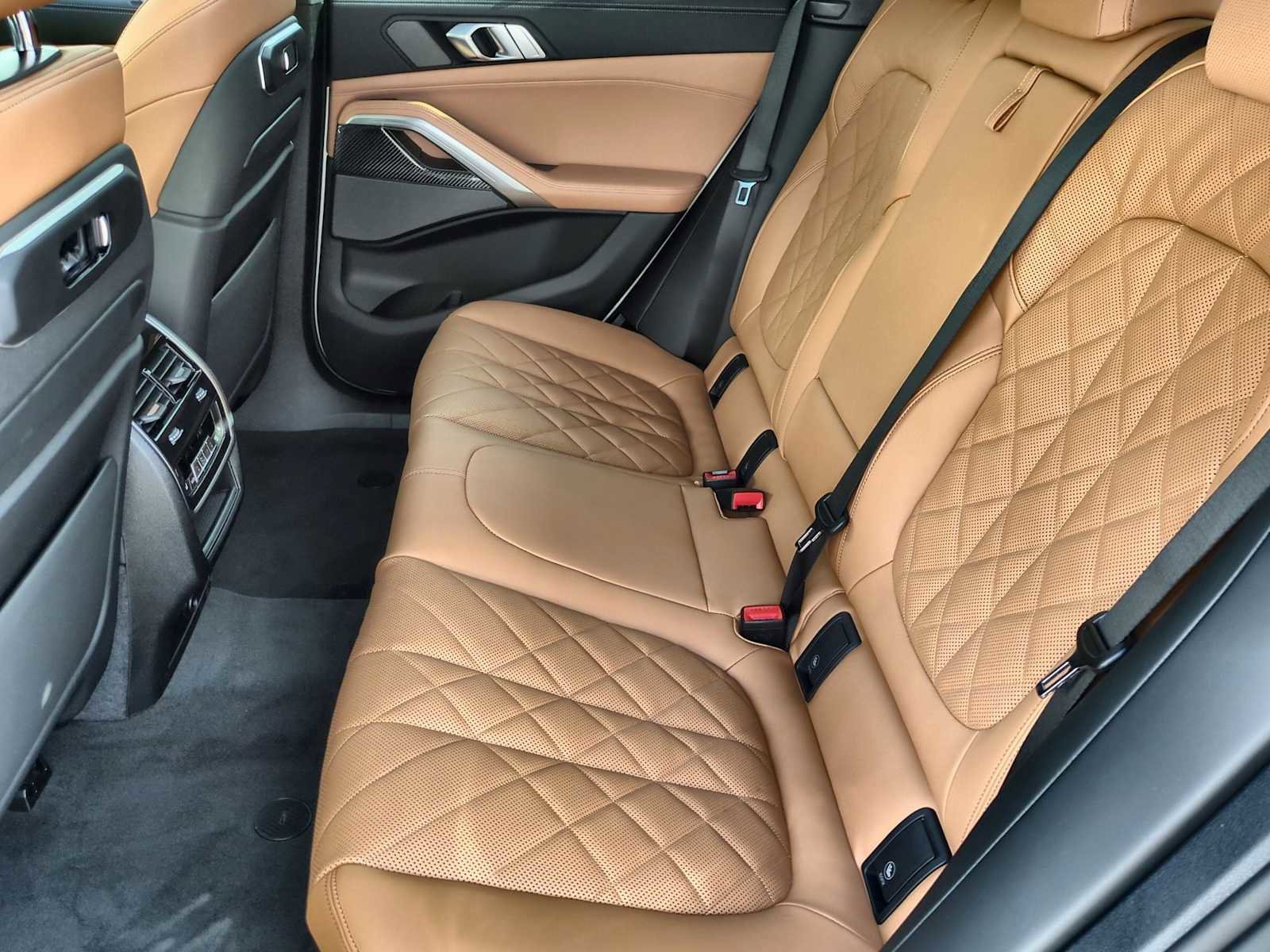 New 2026 BMW X6 M60i image 20