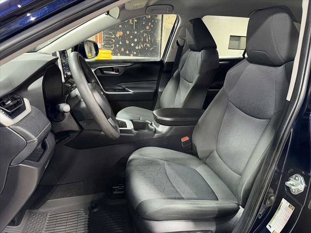 Certified 2025 Toyota RAV4 XLE AWD/4WD image 15