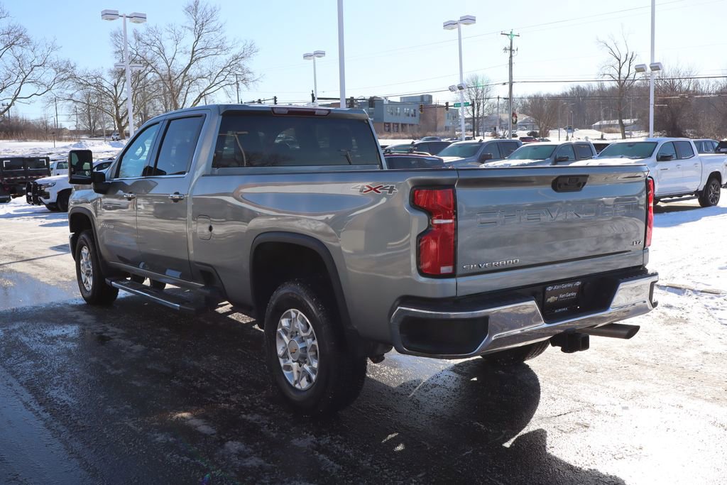 Used 2024 Chevrolet Silverado 3500 LTZ image 33