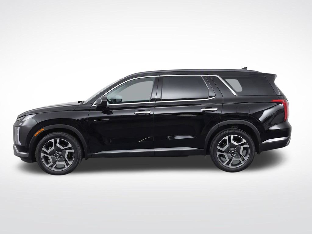 Used 2023 Hyundai Palisade SEL w/ Premium Package FWD image 7