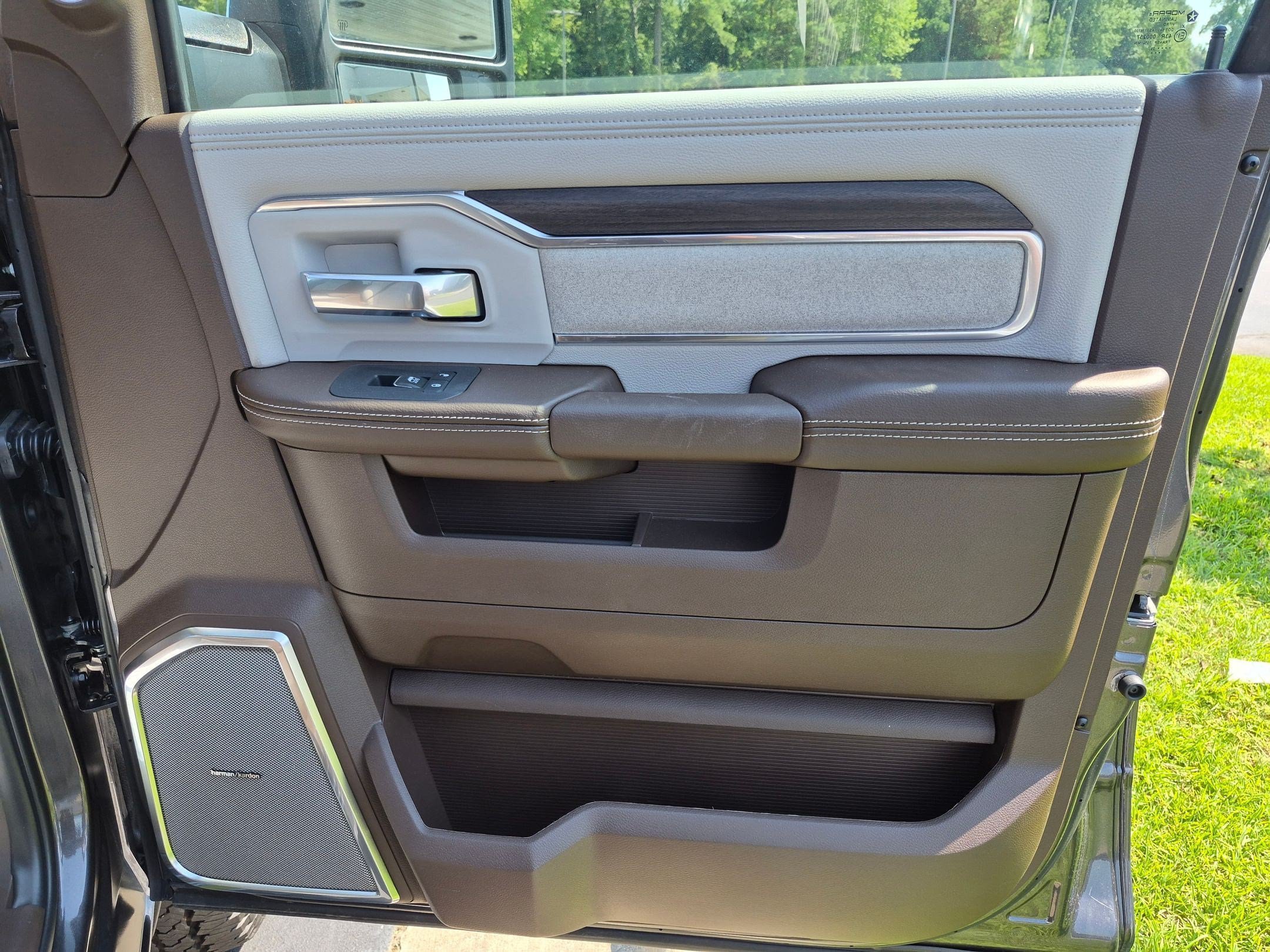 New 2026 RAM 2500 Laramie AWD/4WD image 25