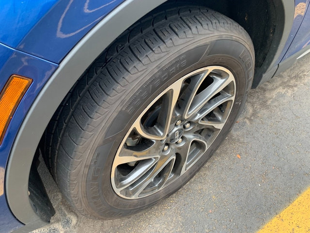 Used 2020 Lincoln Corsair AWD w/ Equipment Group 101A image 2