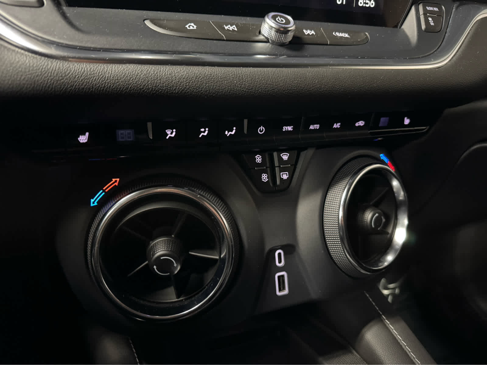 Certified 2025 Chevrolet Blazer LT w/ Convenience Package image 25