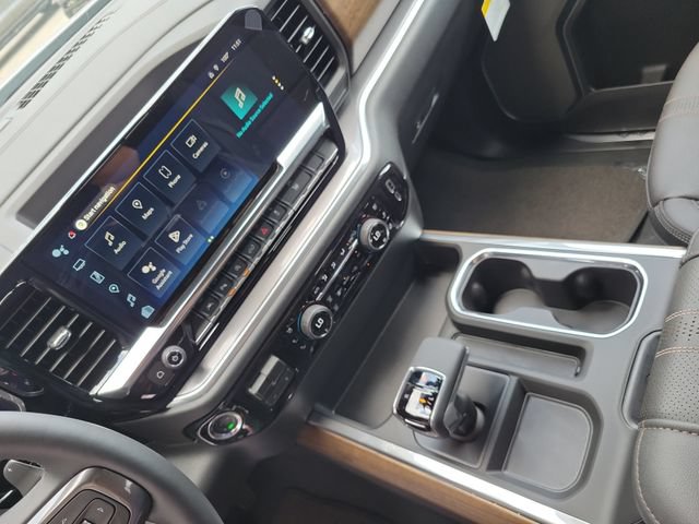 New 2026 Chevrolet Silverado 1500 High Country w/ Technology Package AWD/4WD image 32