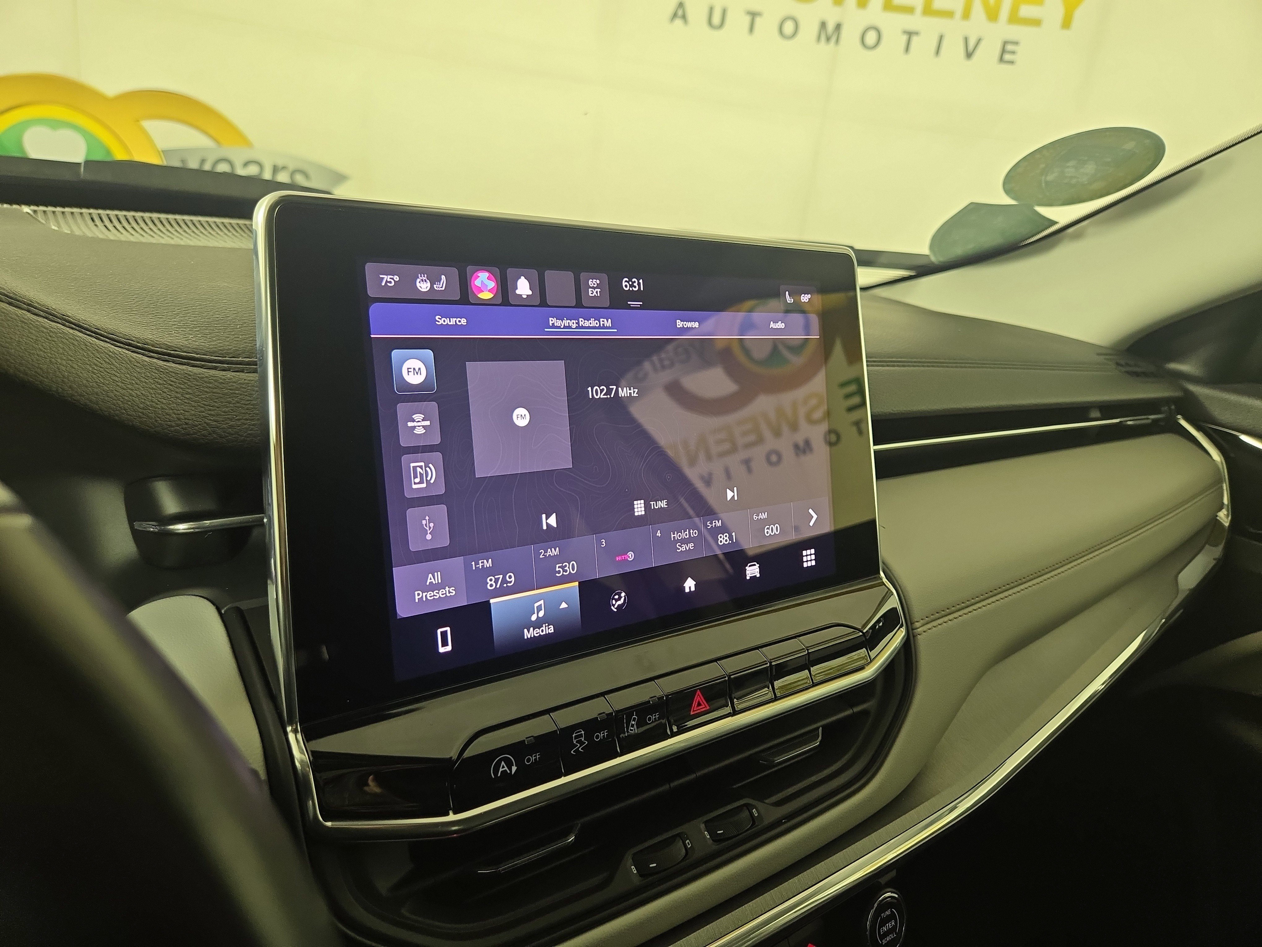 Used 2022 Jeep Compass Limited image 19