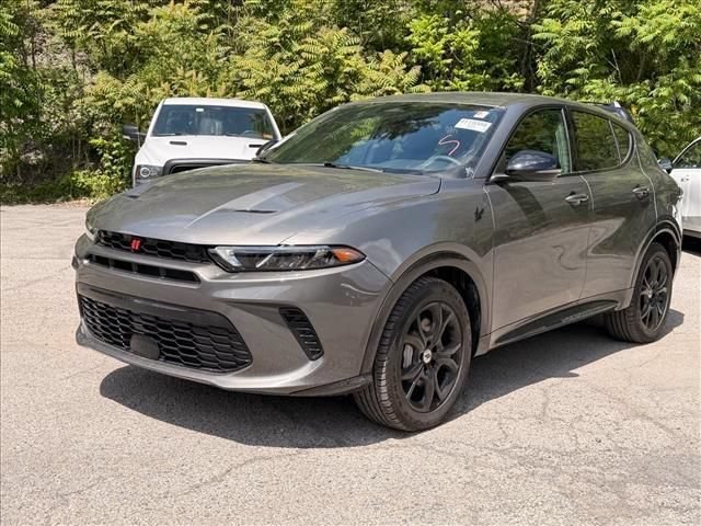 Used 2024 Dodge Hornet R/T w/ R/T Blacktop Package AWD/4WD image 9