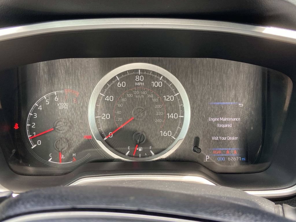 Used 2021 Toyota Corolla SE FWD image 25