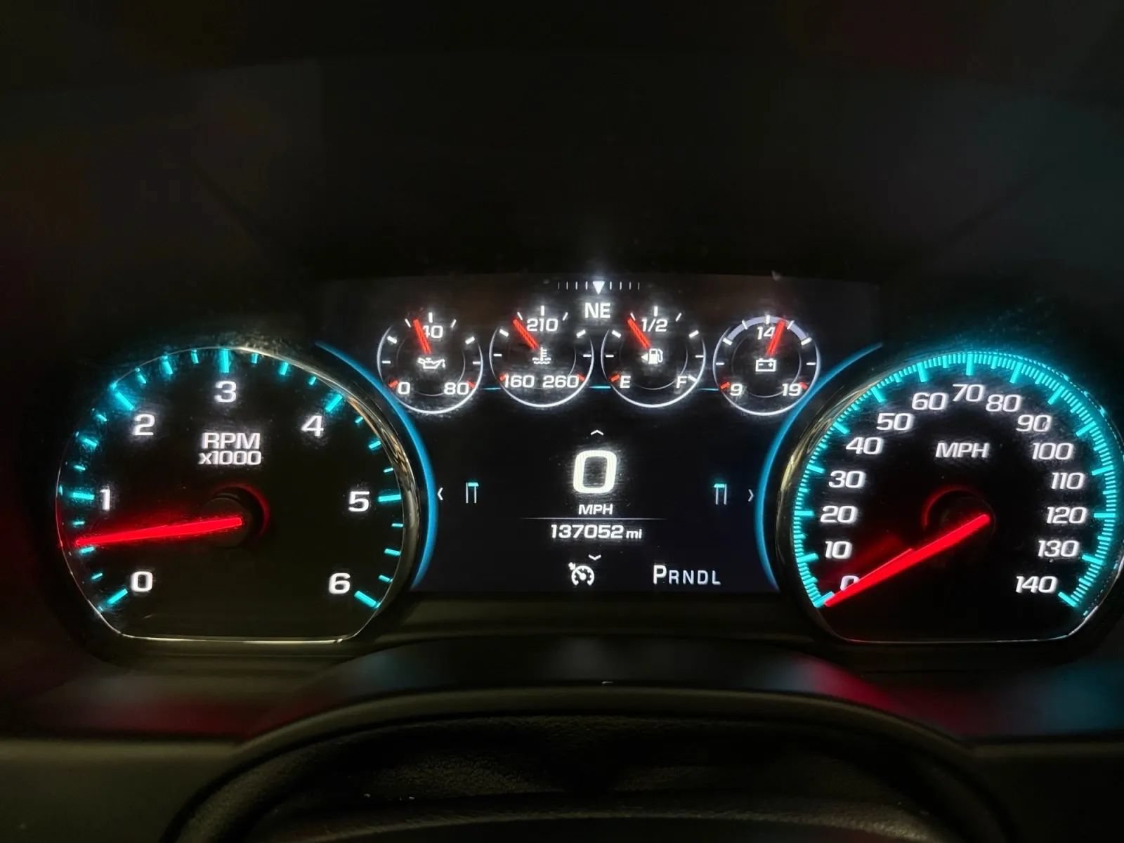 Used 2020 Chevrolet Suburban Premier AWD/4WD image 11