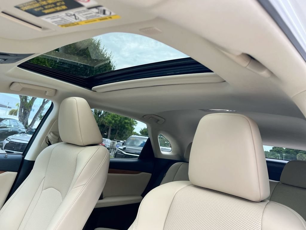 Certified 2022 Lexus RX 350 FWD w/ Premium Package image 18
