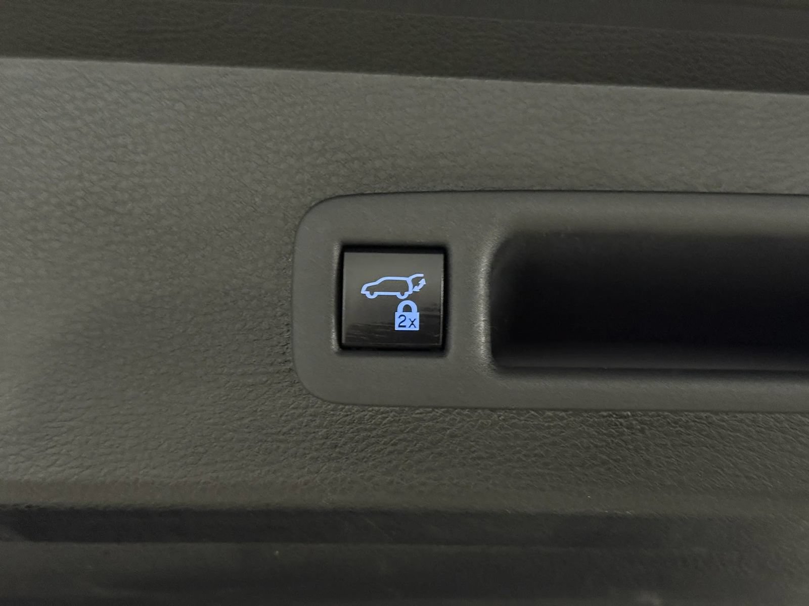 Used 2022 Toyota Sienna XLE Woodland Edition w/ Protection Package (TMS) AWD/4WD image 54