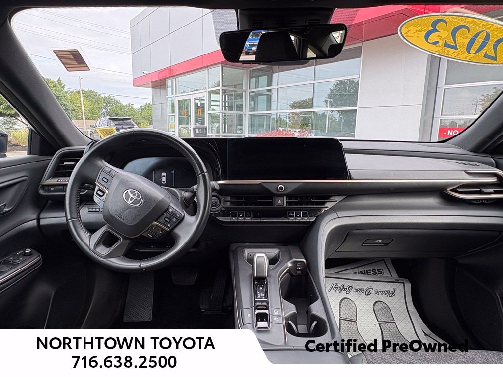 Used 2023 Toyota Crown AWD/4WD image 19