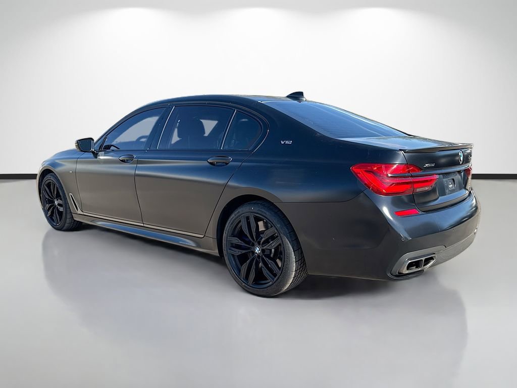 Used 2018 BMW M760i xDrive image 5