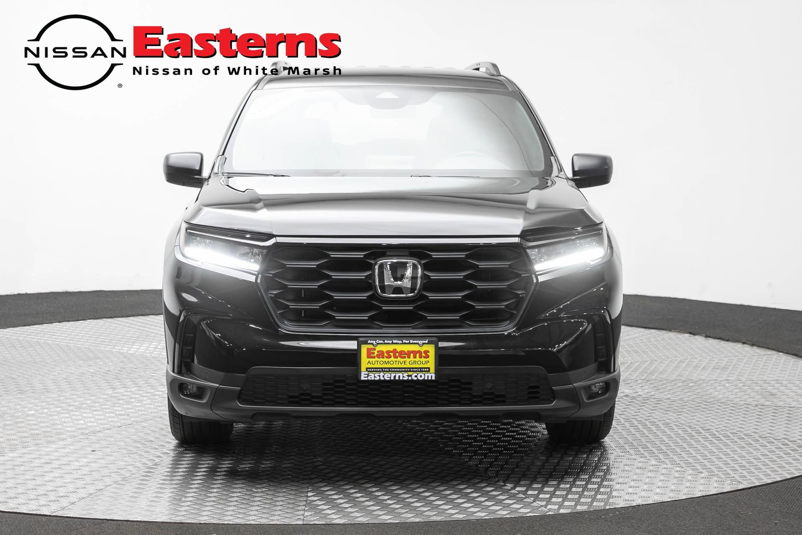 Used 2023 Honda Pilot Sport image 2