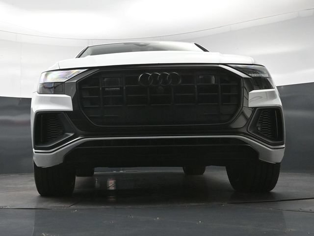 Used 2023 Audi Q8 Prestige AWD/4WD image 23
