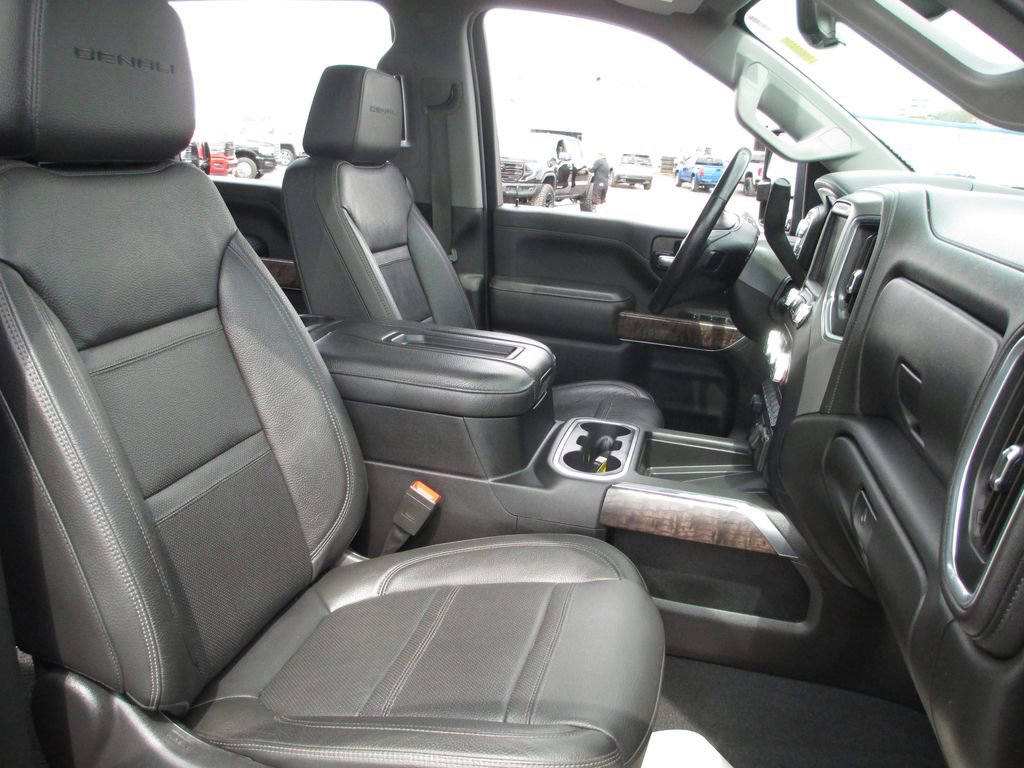 Used 2021 GMC Sierra 2500 Denali w/ Denali Ultimate Package image 23