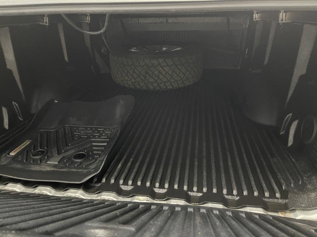 Used 2018 Chevrolet Colorado LT w/ LT Convenience Package image 12