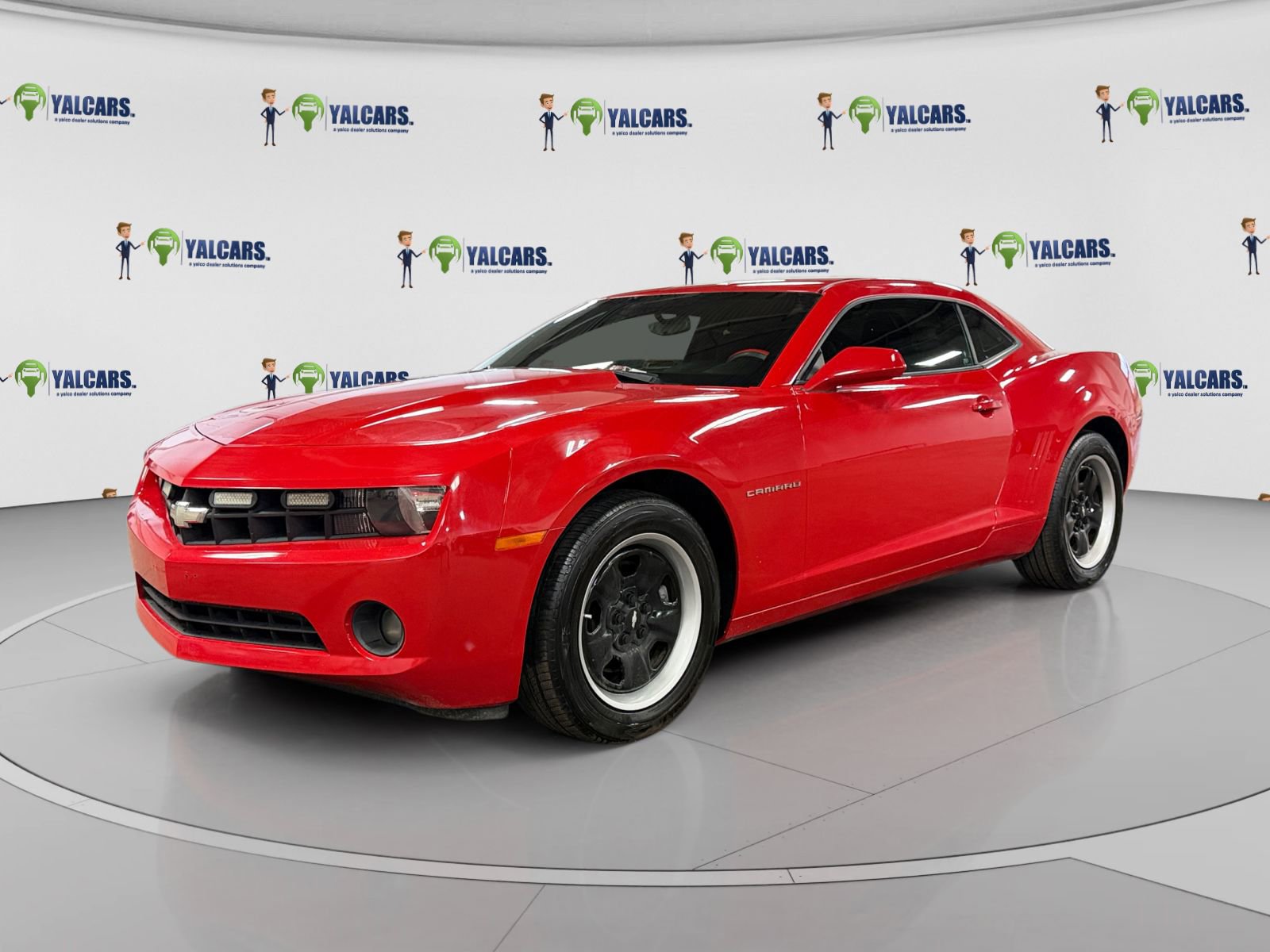 Used 2010 Chevrolet Camaro LS RWD image 1