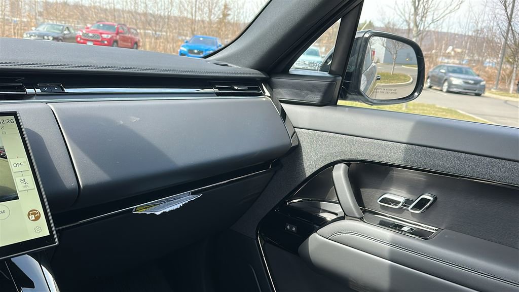 New 2026 Land Rover Range Rover Sport Dynamic SE image 18