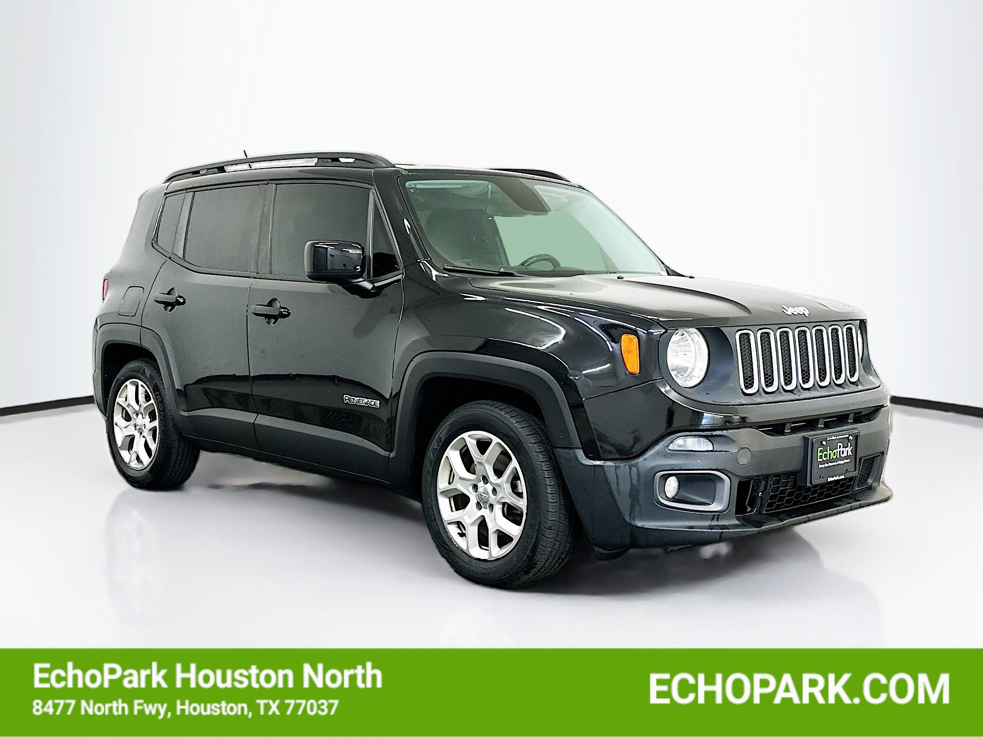 Used 2015 Jeep Renegade Latitude FWD video 1