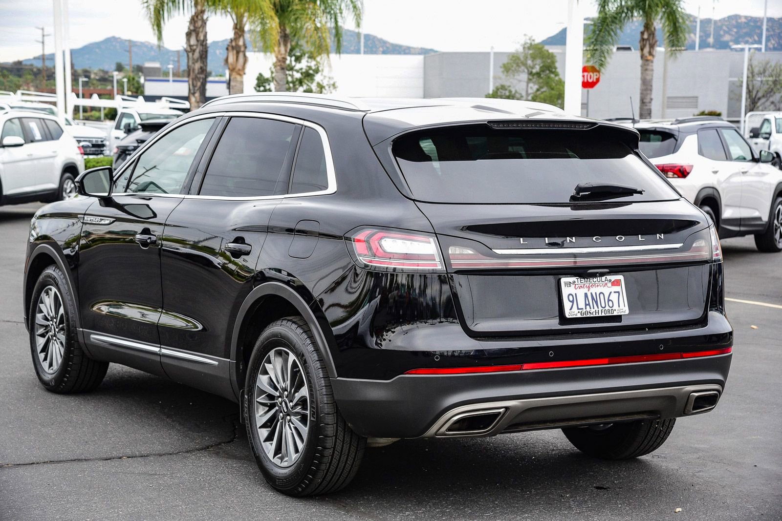Used 2023 Lincoln Nautilus AWD w/ Premium Package image 6