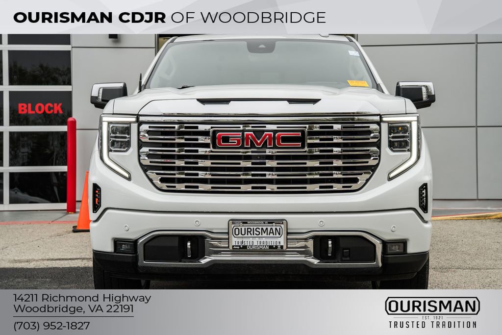 Used 2023 GMC Sierra 1500 Denali w/ Technology Package AWD/4WD image 2