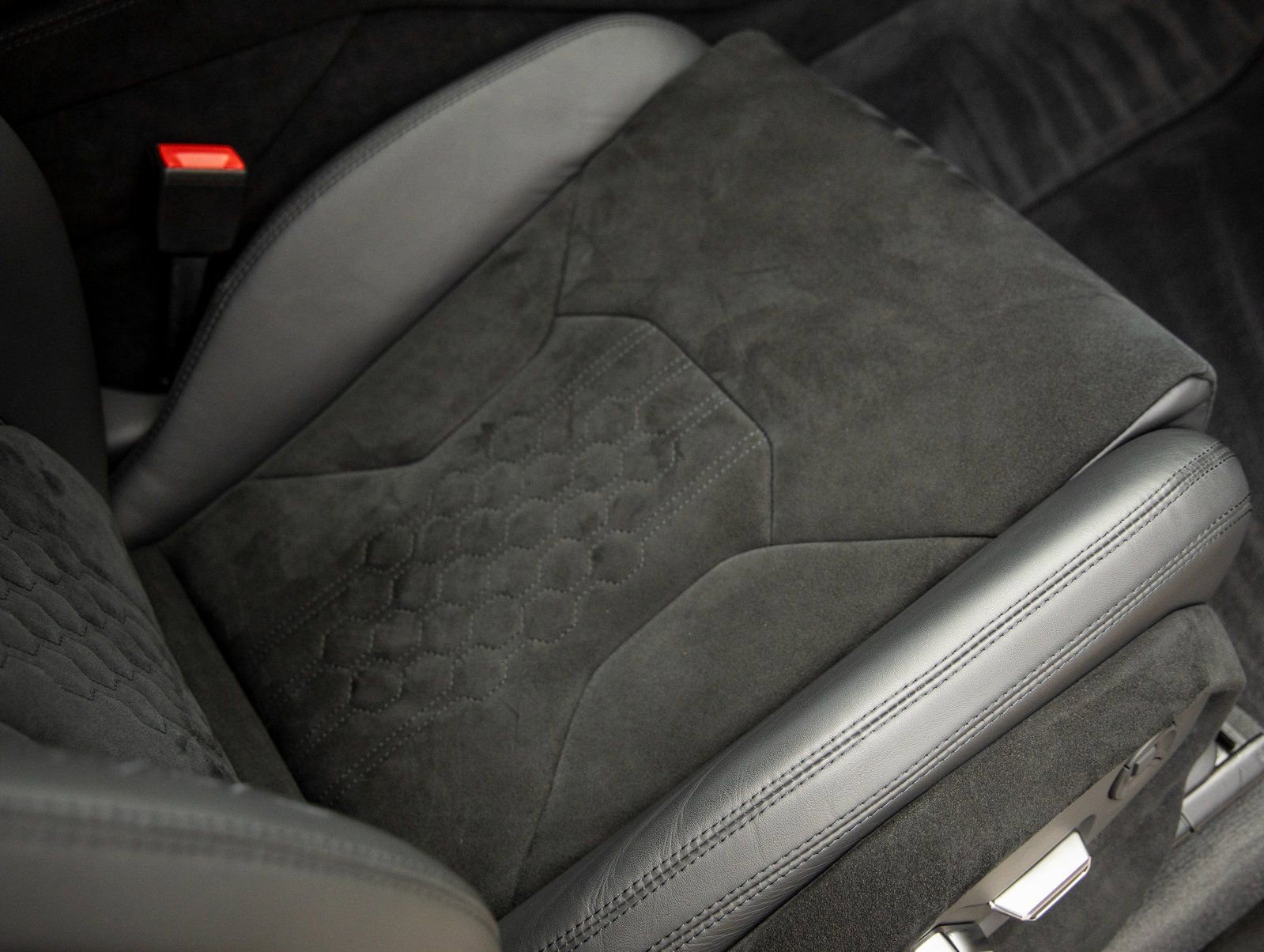 Used 2024 Lamborghini Urus Performante image 46