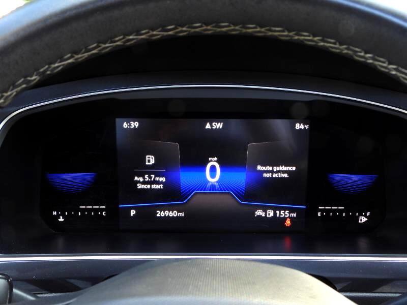 Used 2023 Volkswagen Tiguan SE w/ Panoramic Sunroof Package image 59