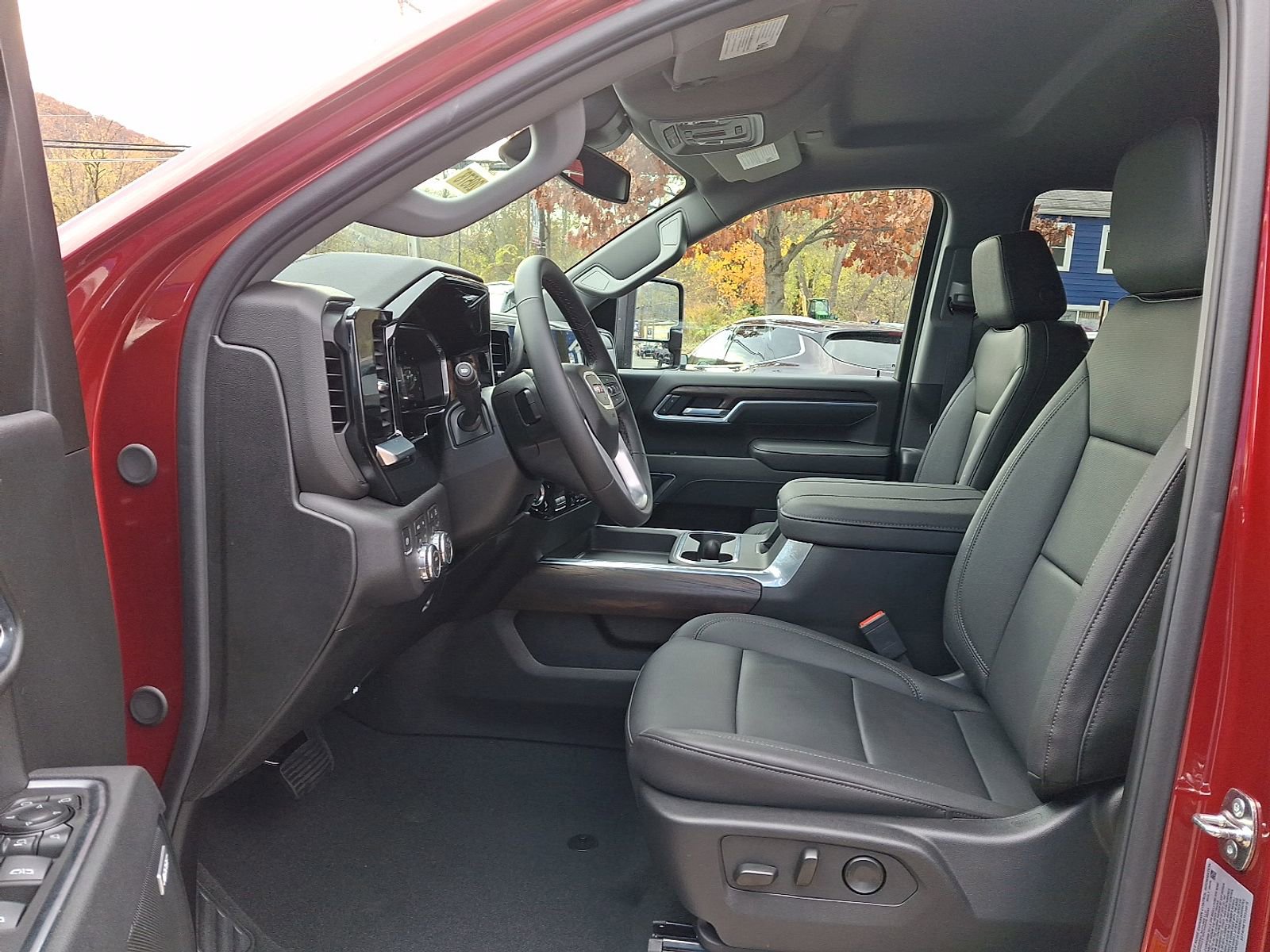 New 2026 GMC Sierra 2500 SLT w/ SLT Premium Package image 13